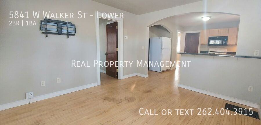 5841 W Walker St - Photo 3 of 16