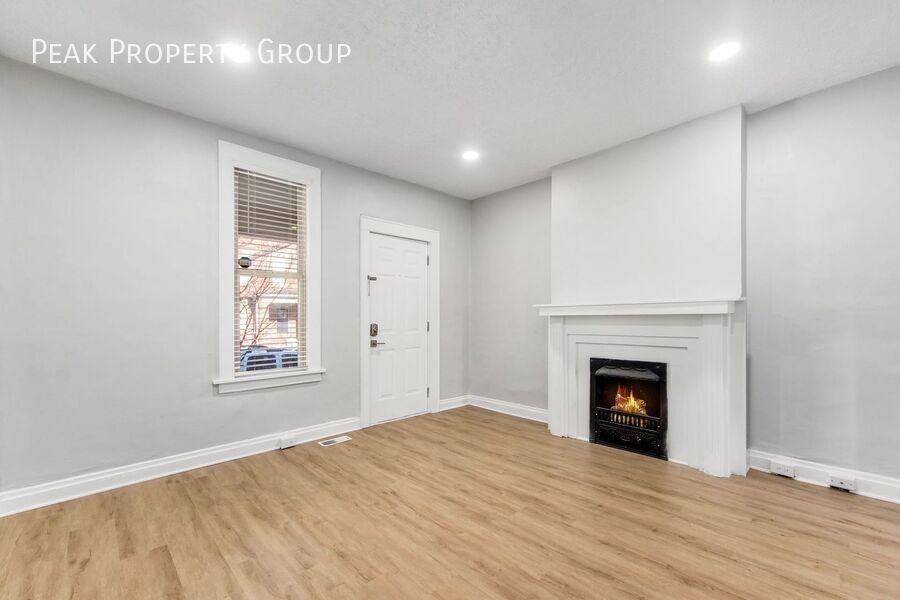 419 E Mithoff St - Photo 7 of 43