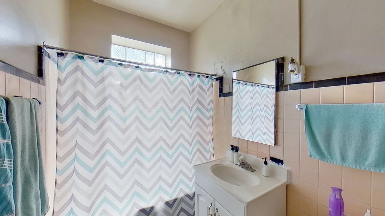 801 Monroe St #1 - Photo 5 of 31