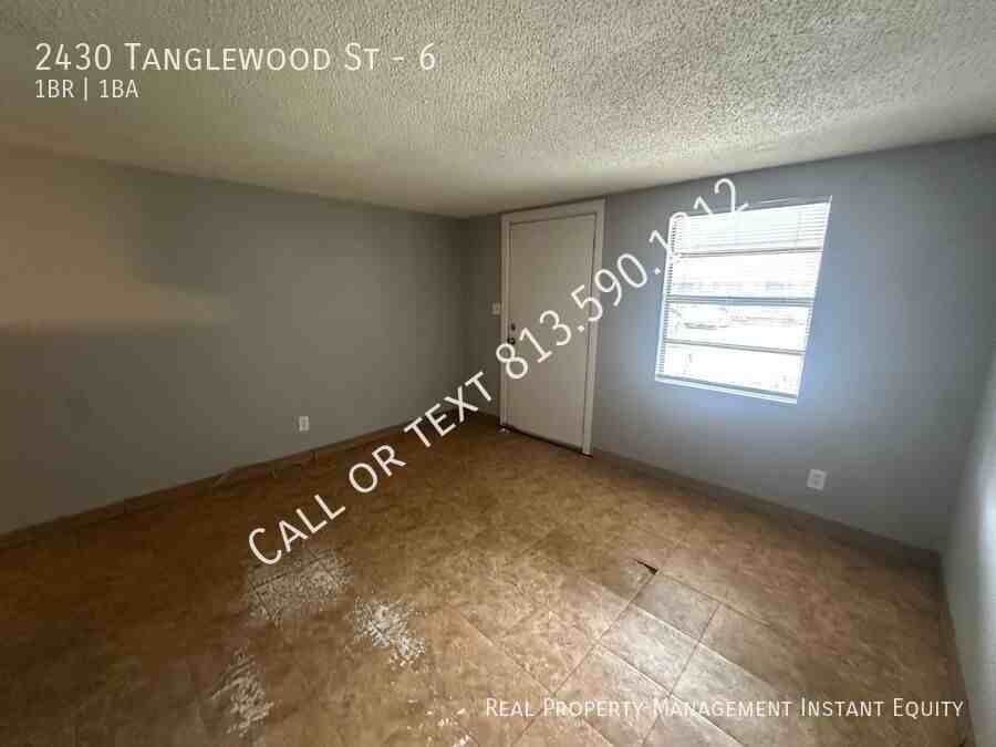2430 Tanglewood St #6 - Photo 3 of 9