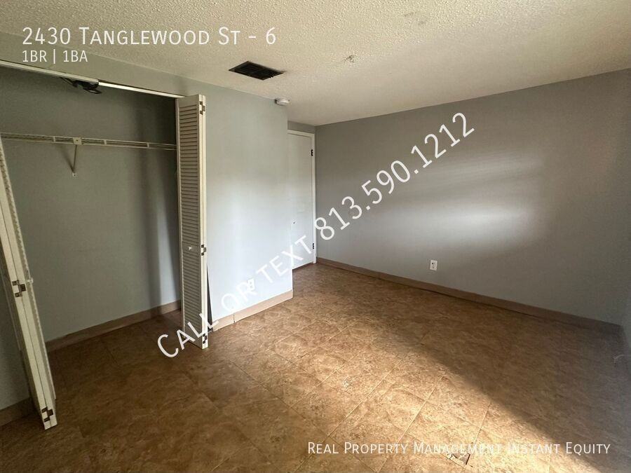 2430 Tanglewood St #6 - Photo 7 of 9