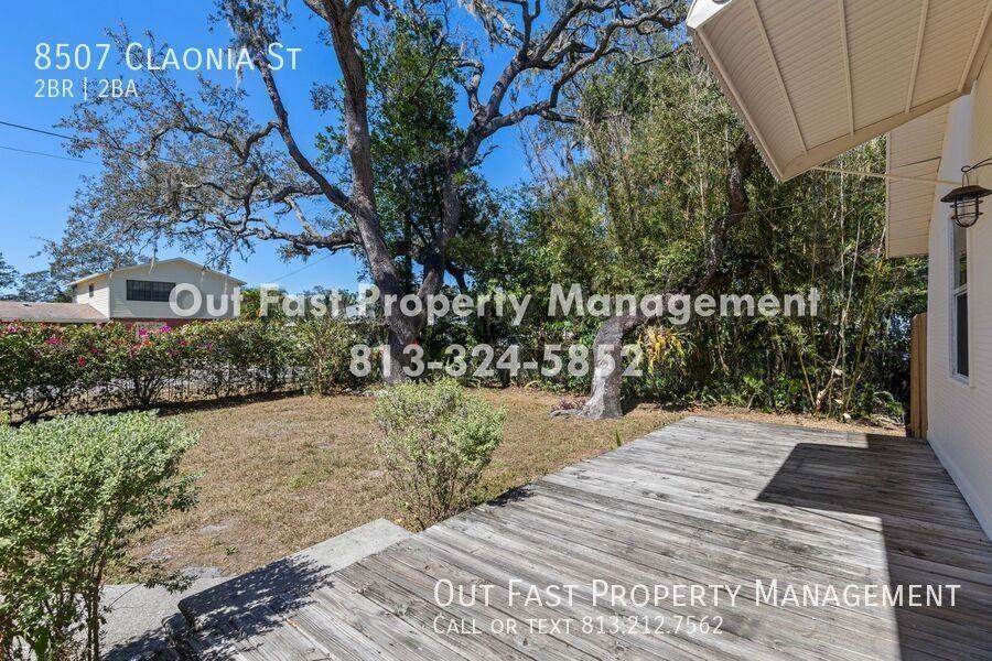 8507 Claonia St - Photo 5 of 35