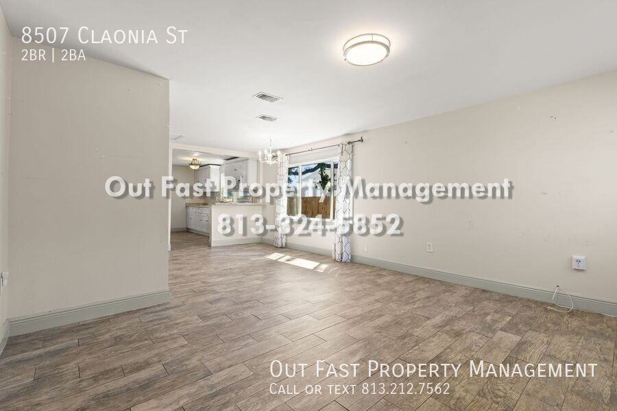 8507 Claonia St - Photo 7 of 35