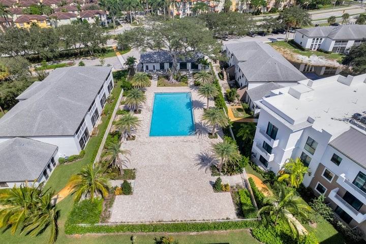 250 West Hidden Valley Boulevard - Photo 3 of 9