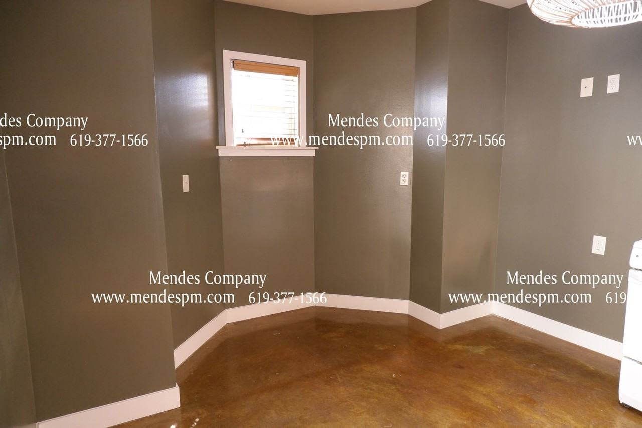 362 15th St - Photo 2 of 14