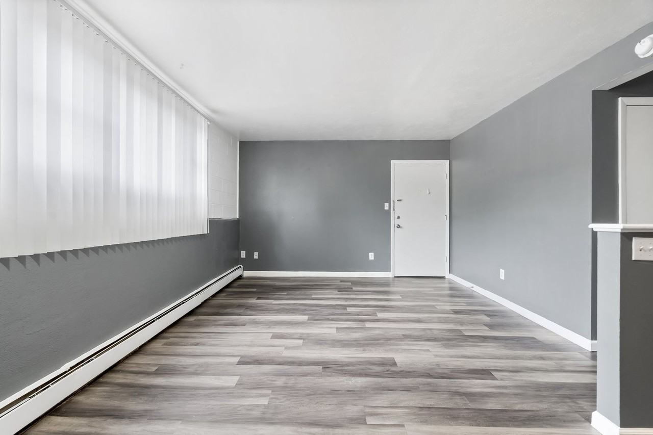 3164 W Colorado Ave #13 - Photo 2 of 23