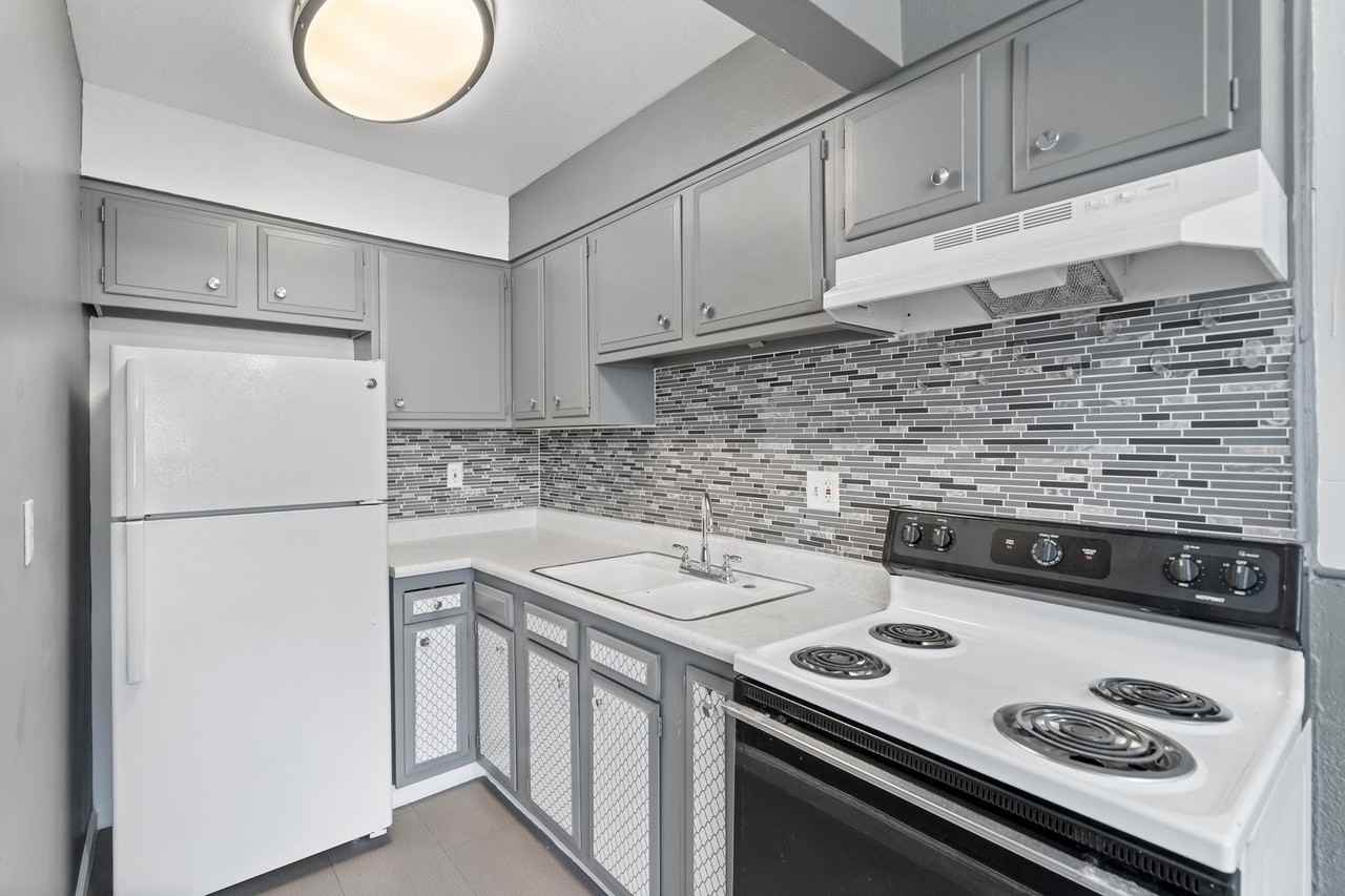 Red Rock Terrace - Photo 7 of 22