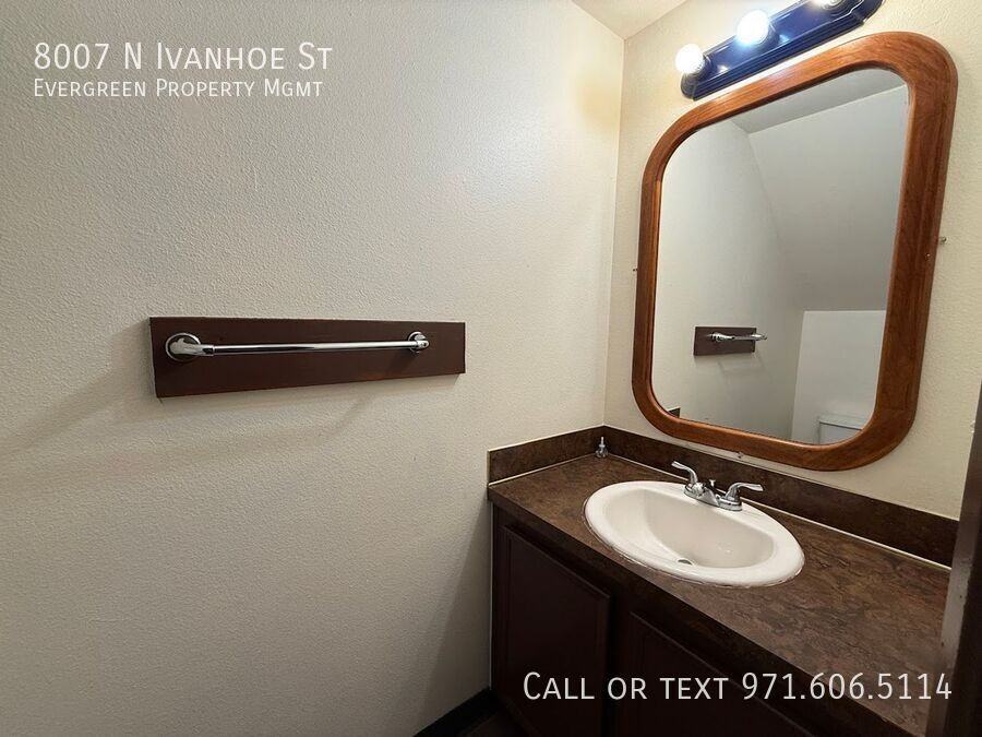 8007 N Ivanhoe St - Photo 7 of 19