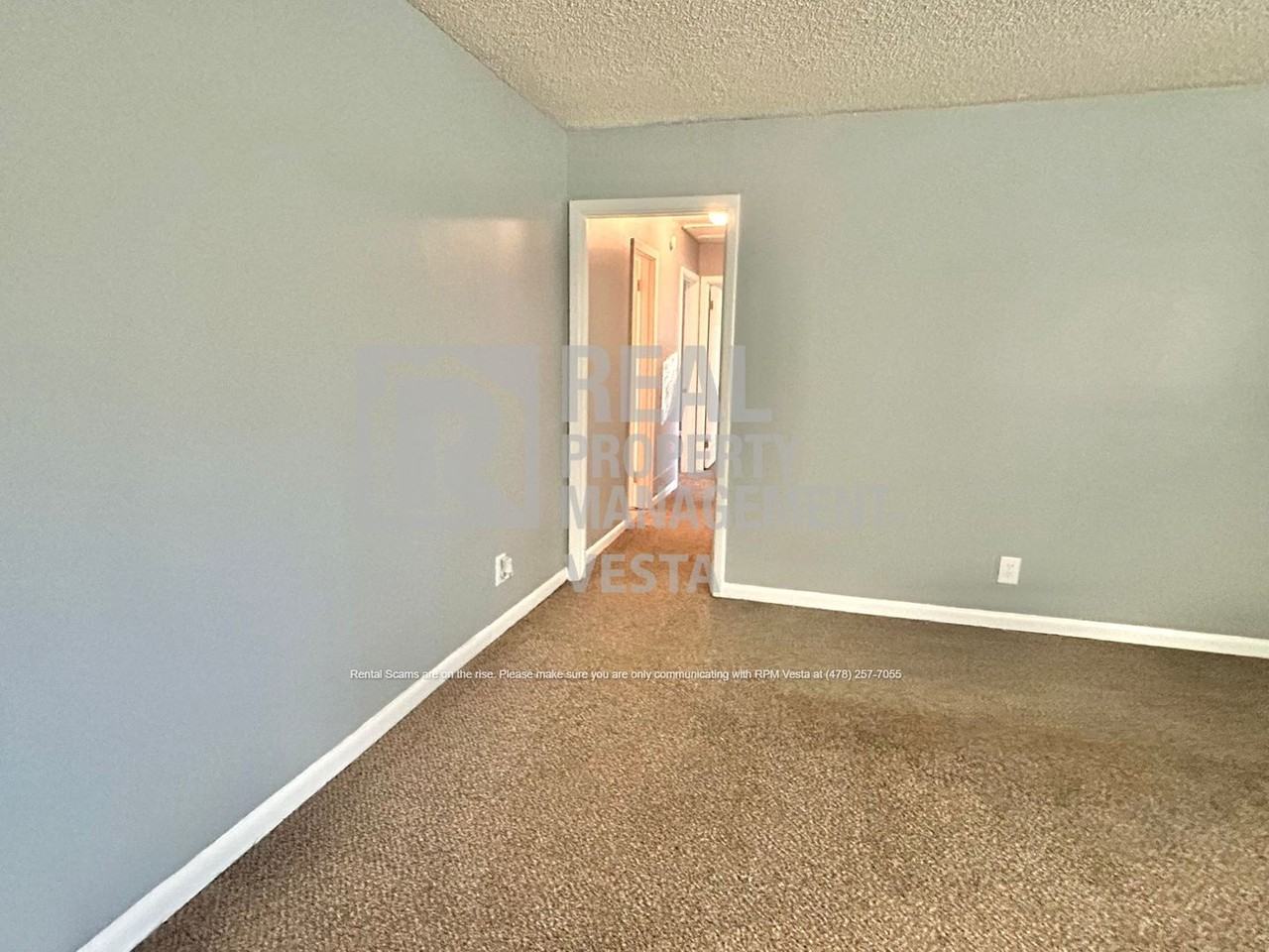 2403 N Groveland Cir - Photo 4 of 19