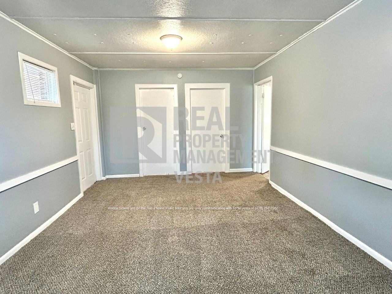 2403 N Groveland Cir - Photo 7 of 19