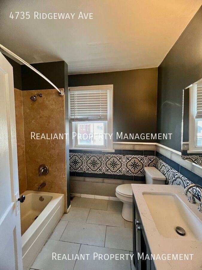 4735 Ridgeway Ave - Photo 6 of 11