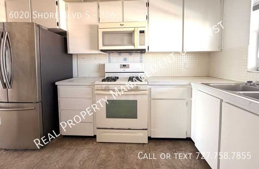 6020 Shore Blvd S #806 - Photo 6 of 15