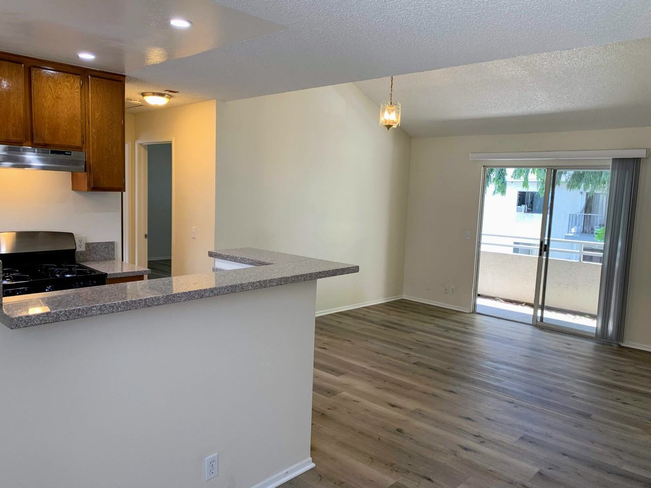 1101 E South St #306 - Photo 3 of 31