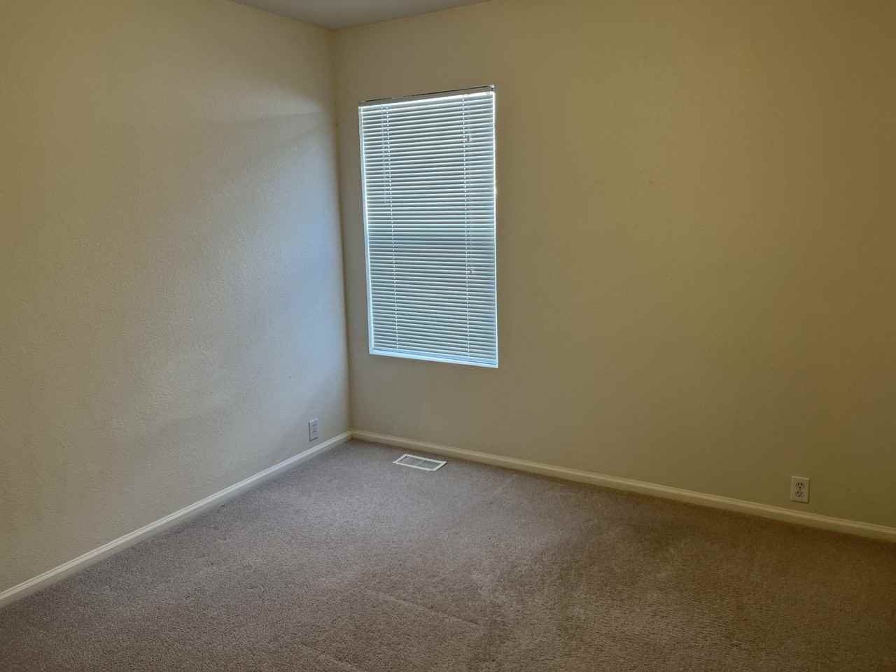 12583 Pine Valley Cir - Photo 6 of 10