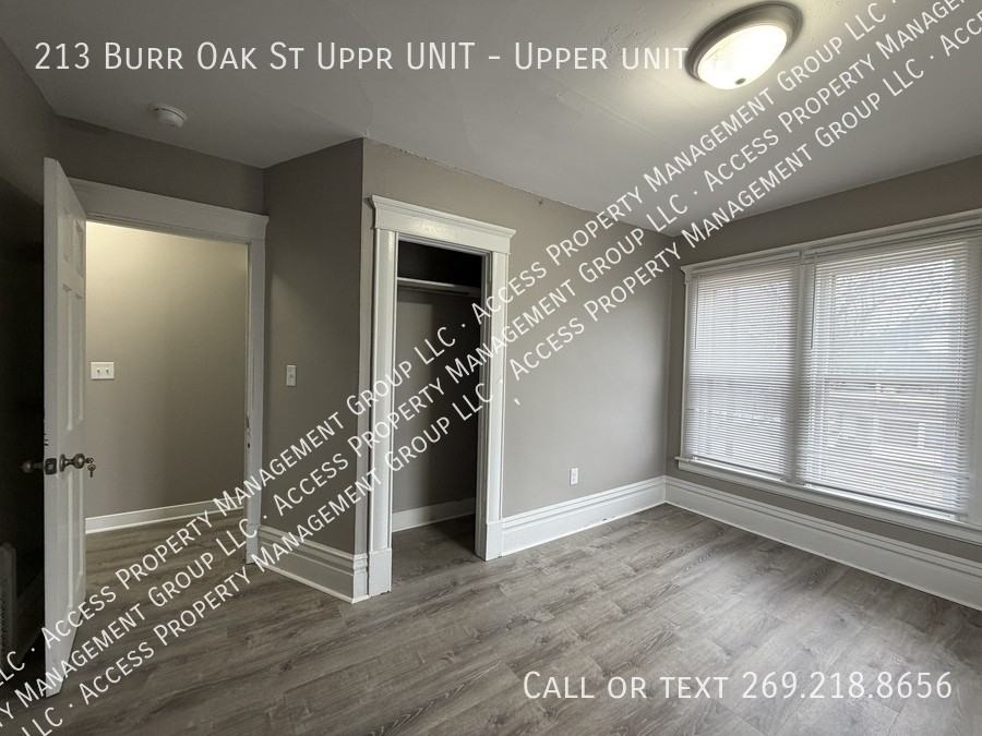 213 Burr Oak St Uppr Unit - Photo 6 of 14
