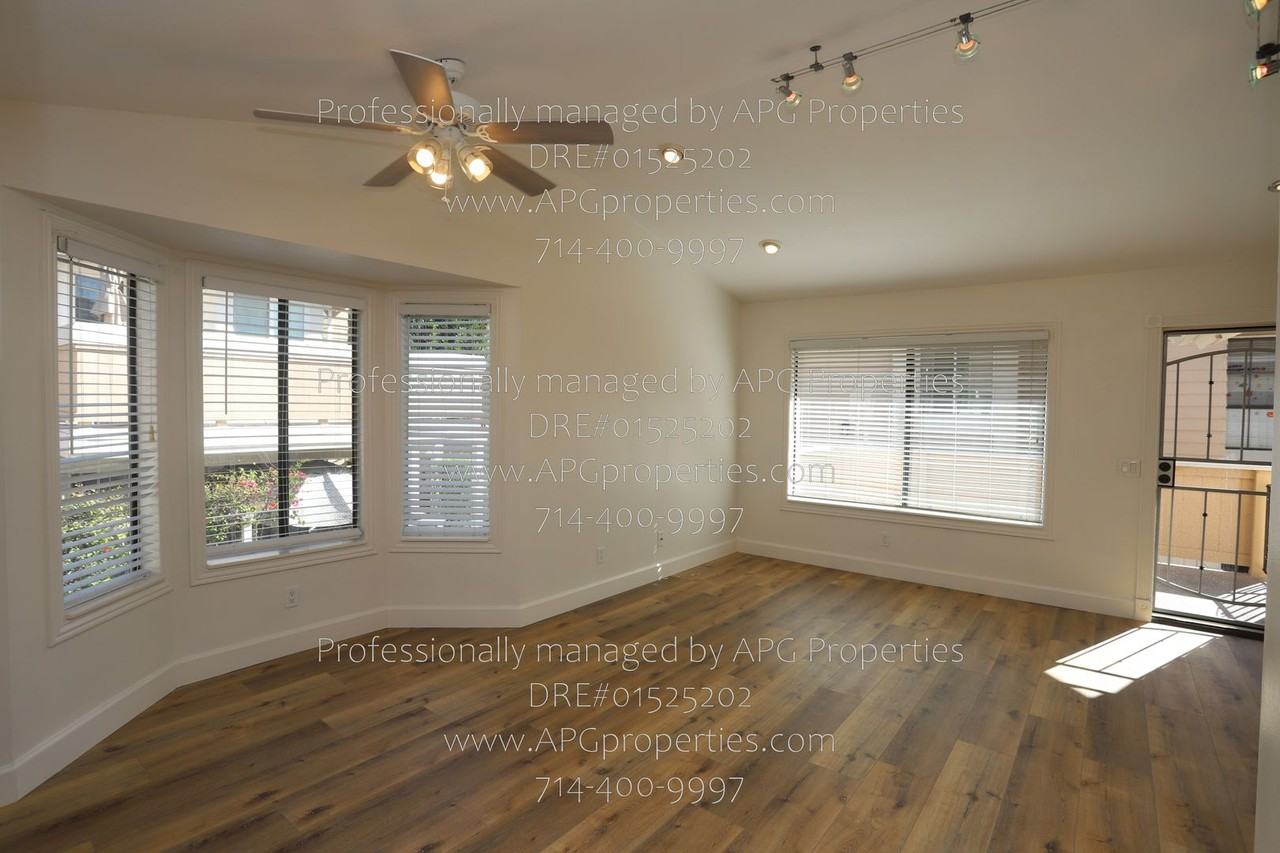 7704 Elmdale Way - Photo 5 of 38