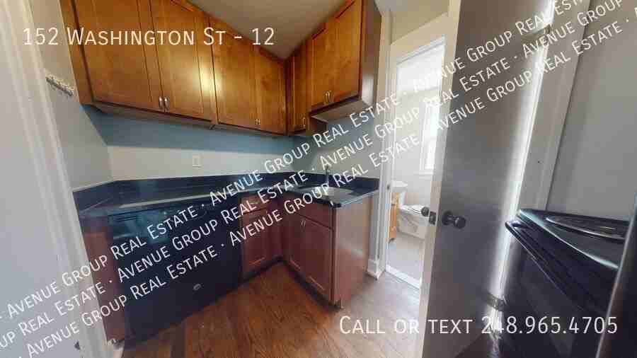 152 Washington St #12 - Photo 4 of 12