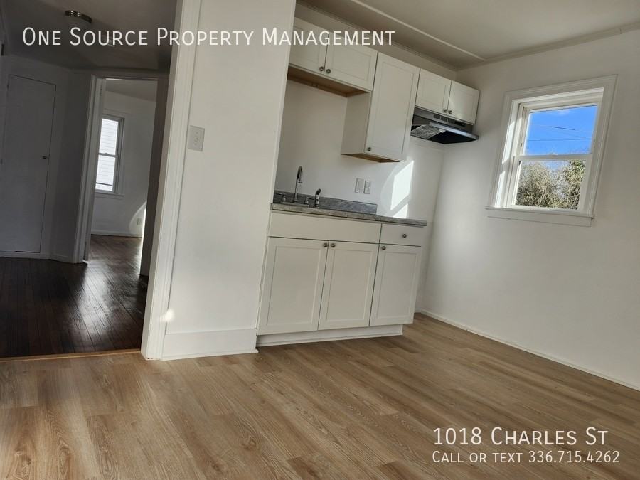 1018 Charles St - Photo 5 of 11