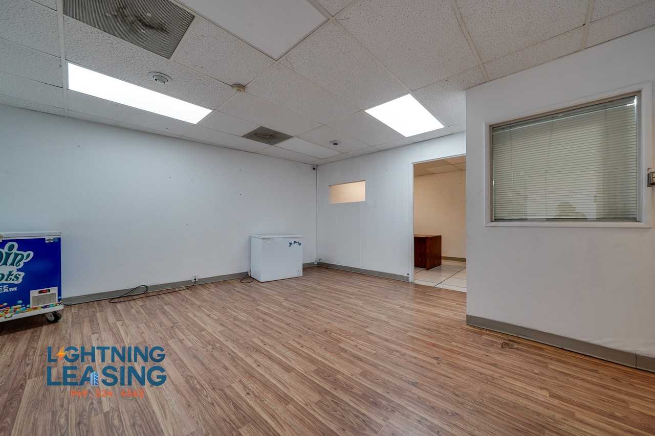 5757 W Pico Blvd - Photo 5 of 20