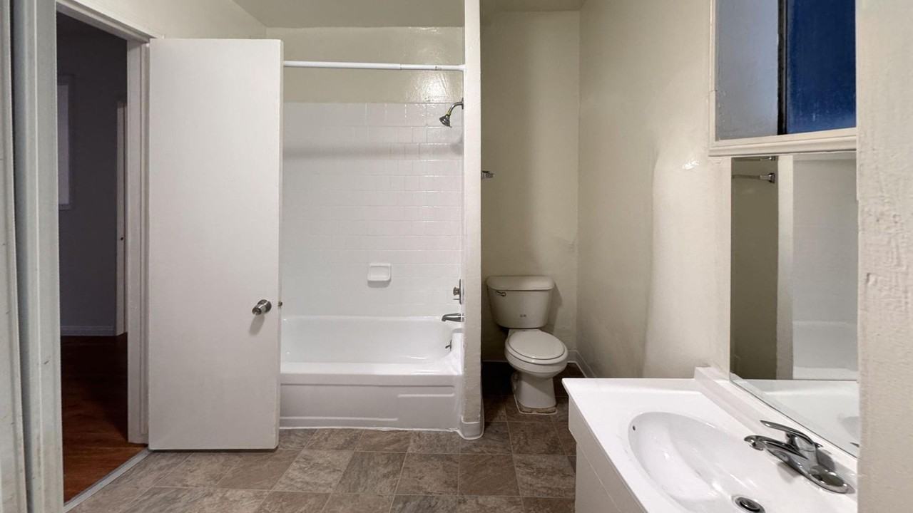 39 Sunset Ave #103 - Photo 5 of 9