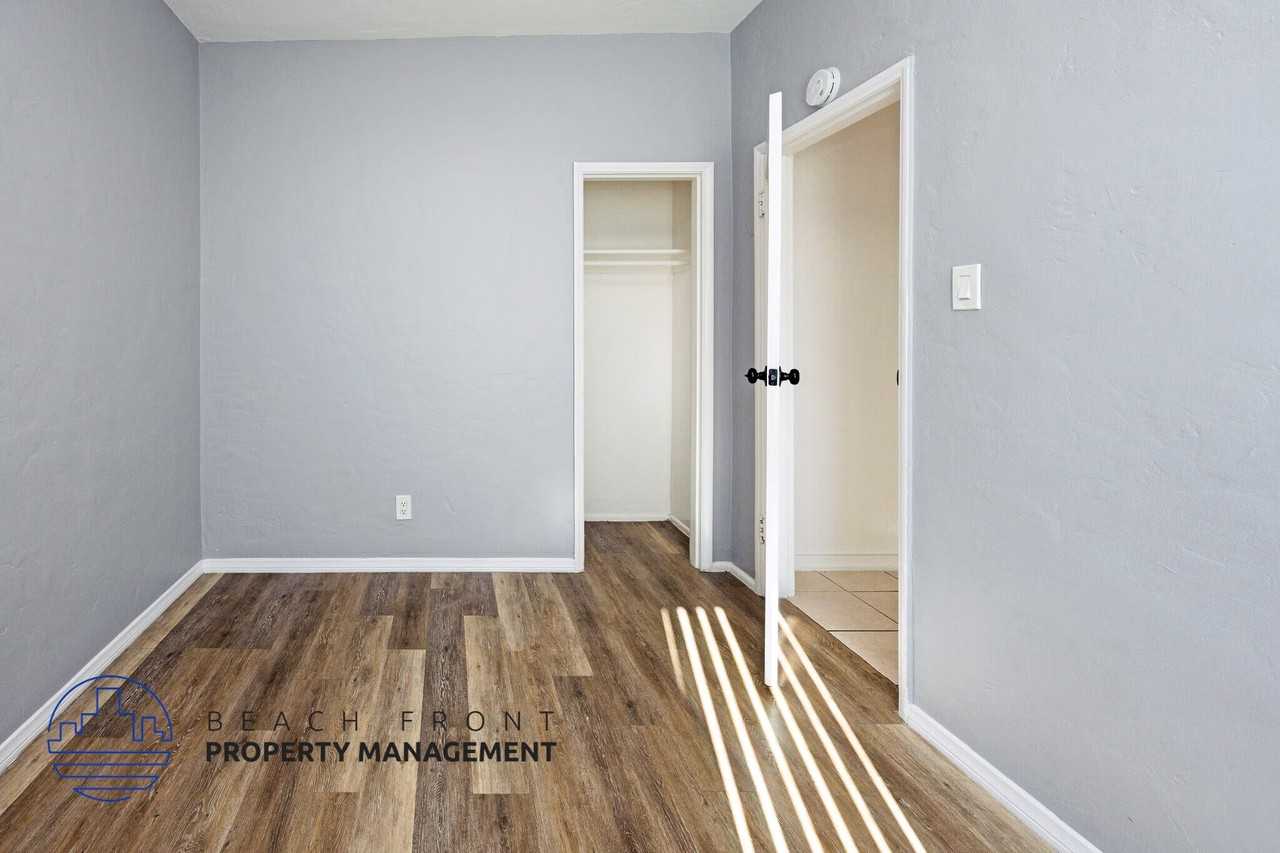 1430 Elm Avenue - Photo 3 of 16