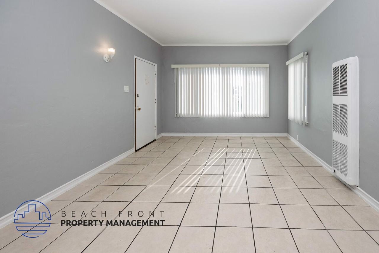 1430 Elm Avenue - Photo 5 of 16