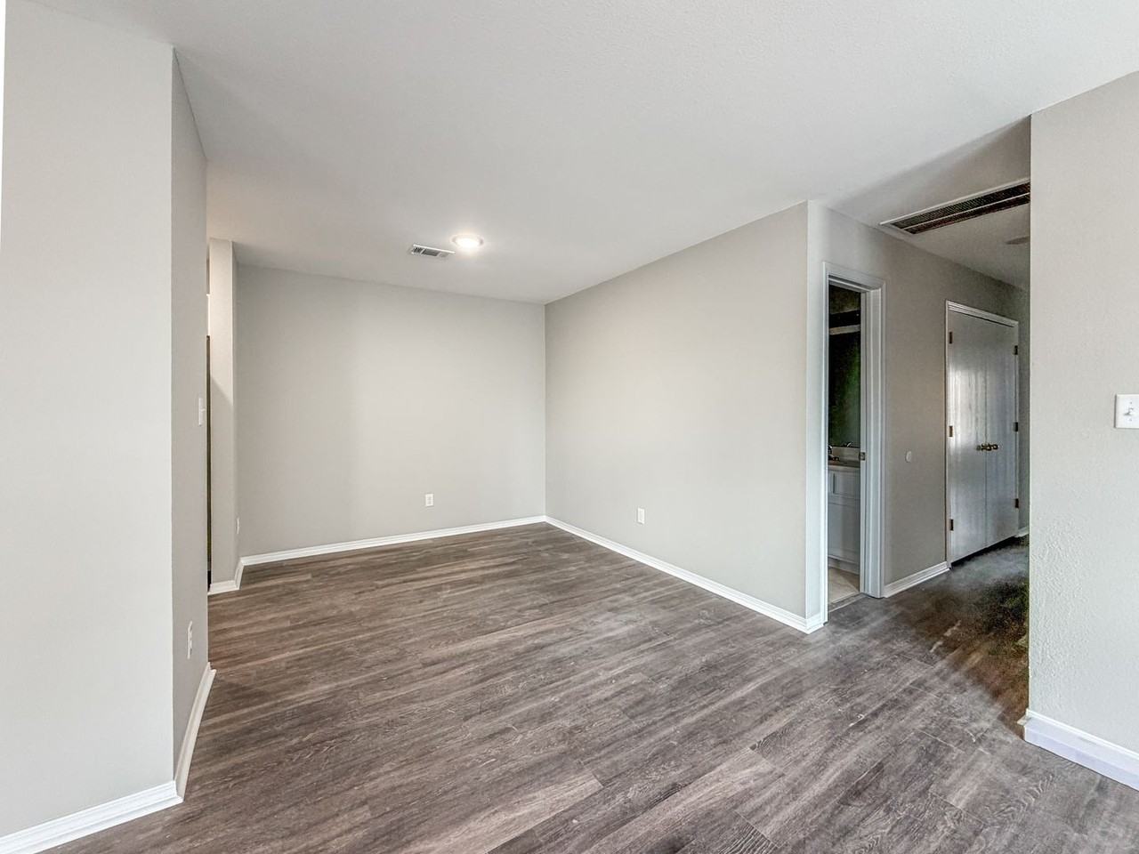 1203 Quebec Dr #1203 - Photo 4 of 16