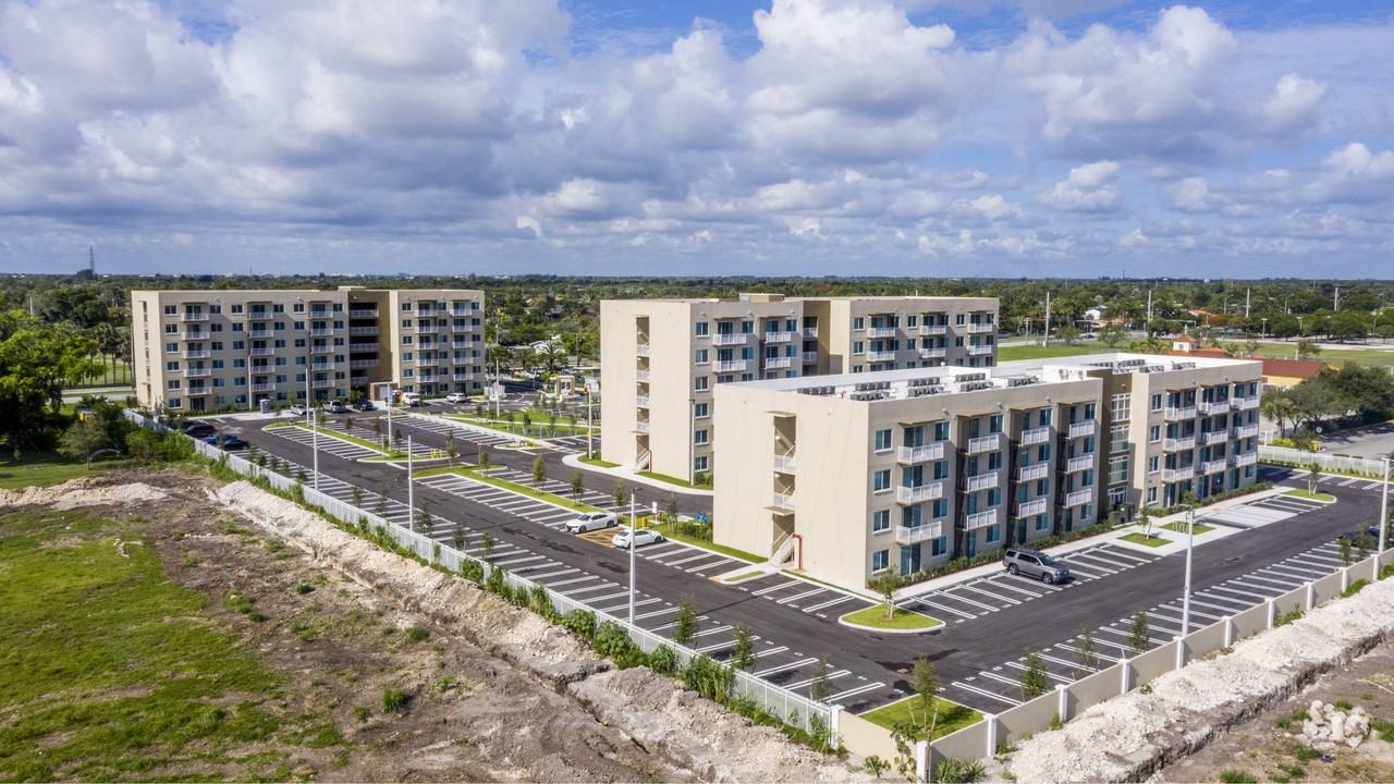 Village at Coral Reef - Photo 3 of 38