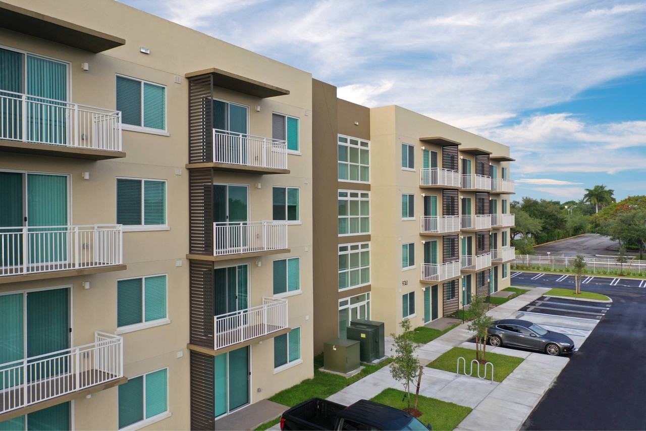 Village at Coral Reef - Photo 6 of 38