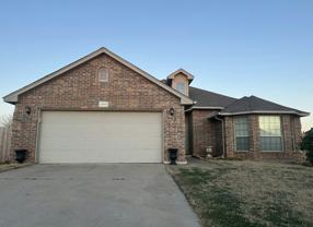 2400 Rookhaven Ln - Photo 1 of 1