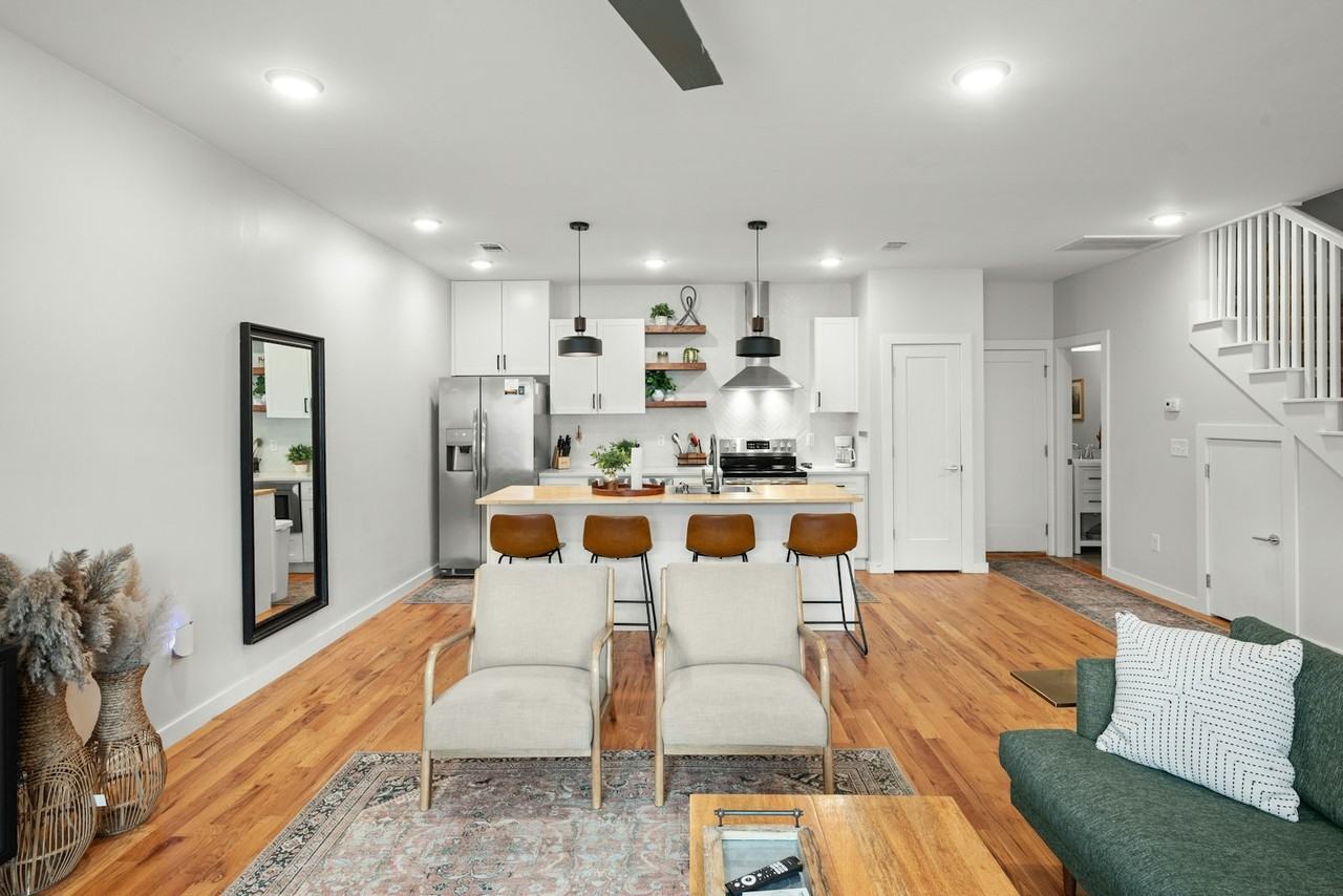 3641 Hydes Ferry Rd - Photo 3 of 15