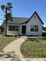 featured image of 261 N Sierra Vista Ave