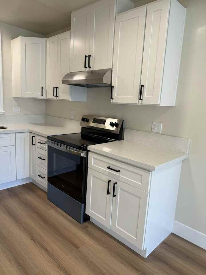 261 North Sierra Vista Avenue - Photo 5 of 10