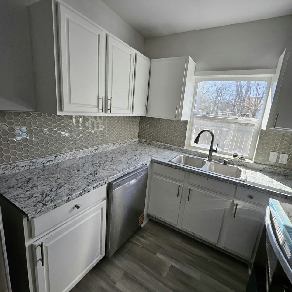 1509 West Collin Street - Photo 7 of 8