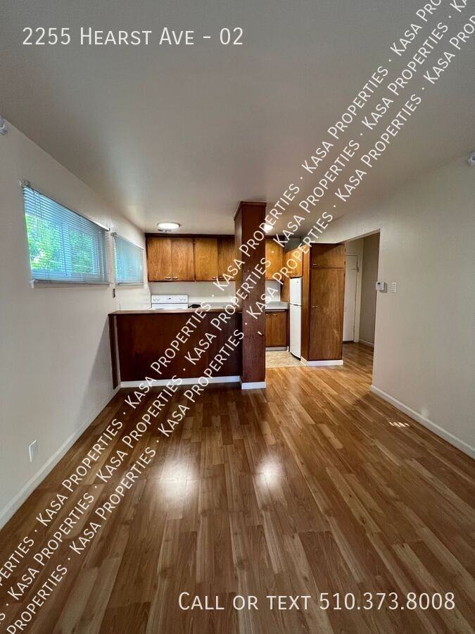 2255 Hearst - Photo 2 of 12