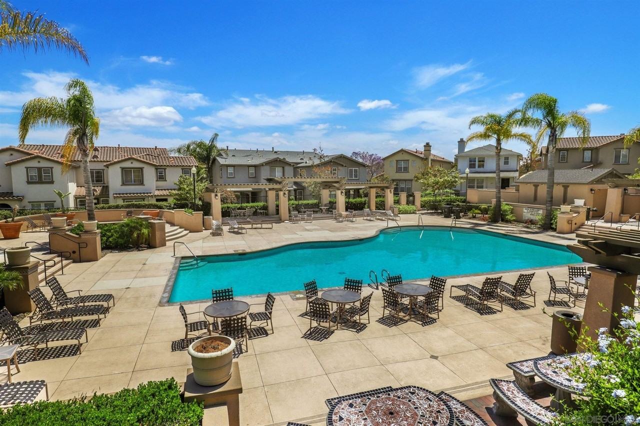 2268 Lattice Ln #1 - Photo 2 of 15