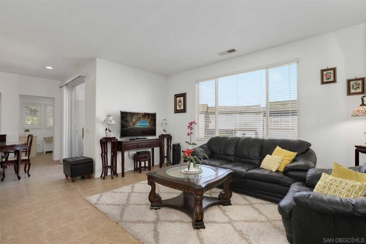 2268 Lattice Ln #1 - Photo 6 of 15