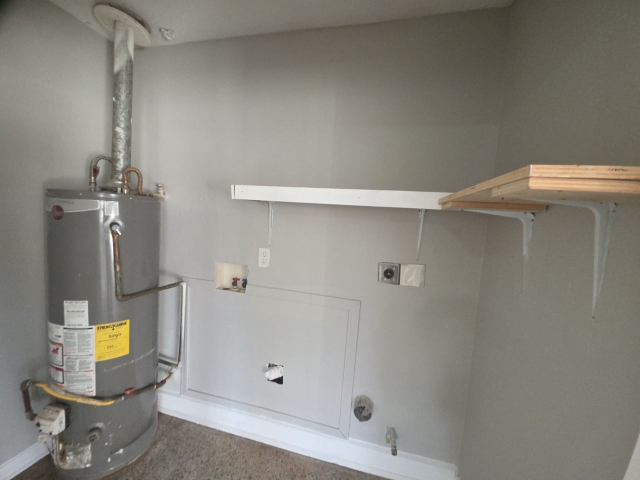 310 Helen St #310 - Photo 4 of 8