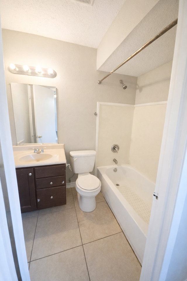 310 Helen St #310 - Photo 6 of 8