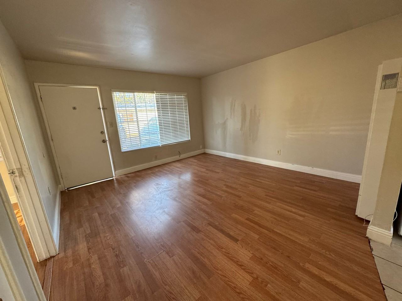 20331 Concord Ave #20331 - Photo 6 of 7