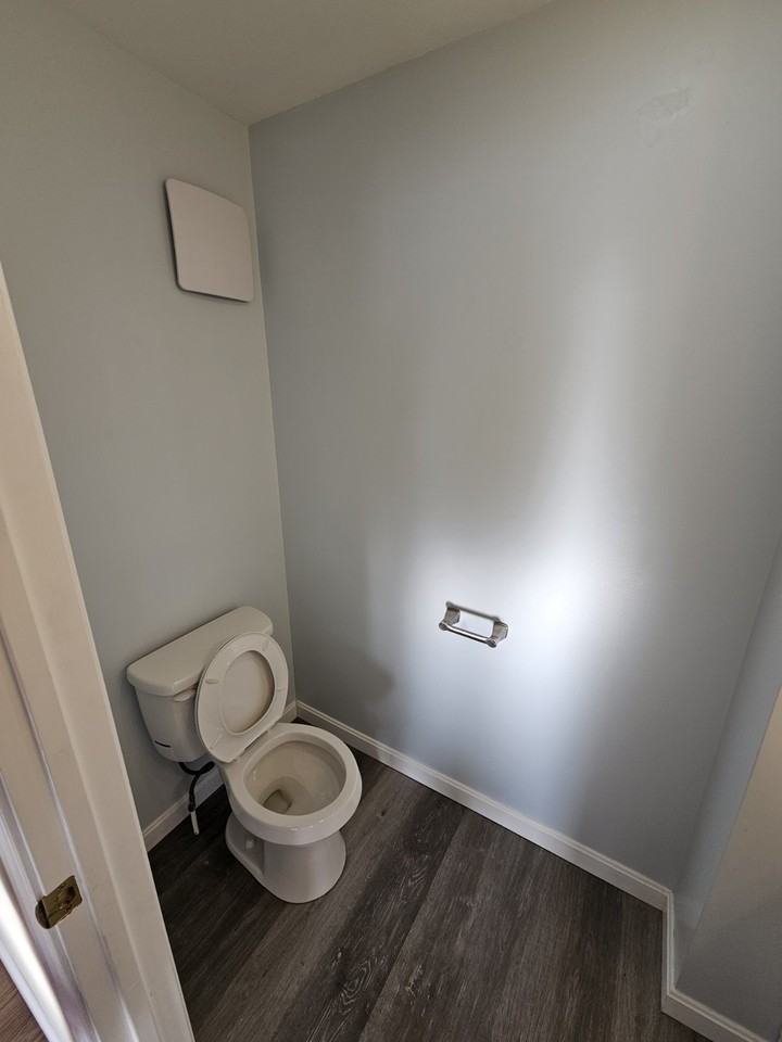 1230 Smyth Rd #2 - Photo 6 of 28