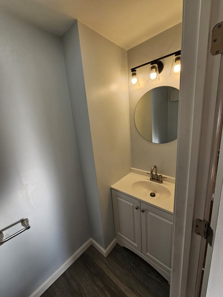 1230 Smyth Rd #2 - Photo 5 of 28