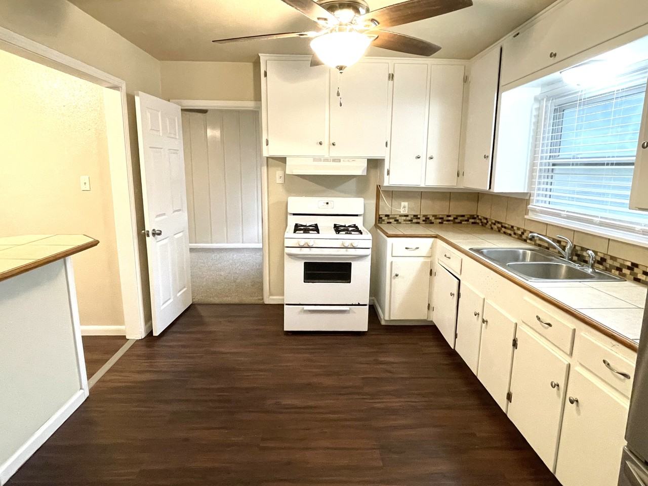 5905 Hugo Dr #NA - Photo 3 of 11