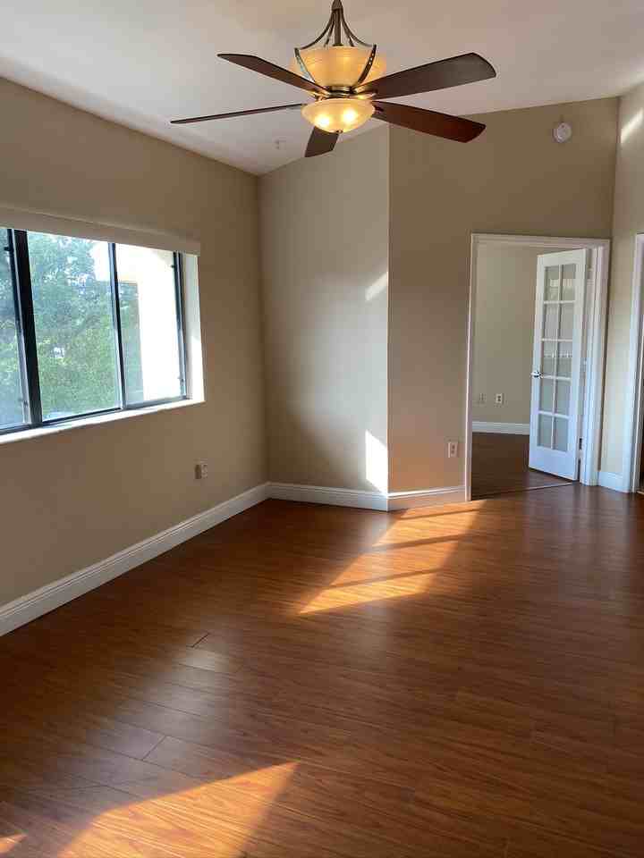 2550 Sw 18th Ter #1 - Photo 6 of 40