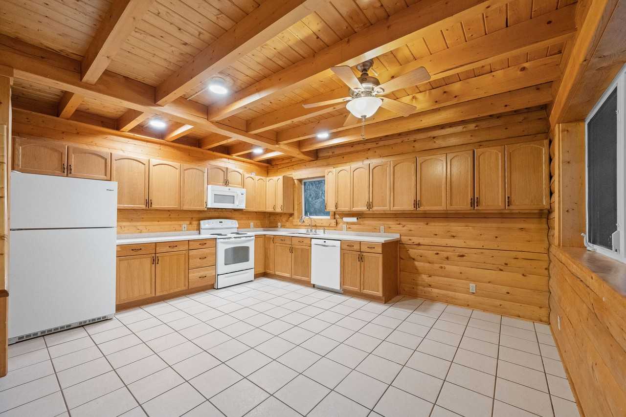 1005 Seawolf Dr #1 - Photo 7 of 19