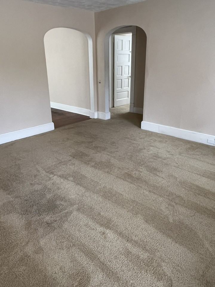 121 Greene St - Photo 7 of 26