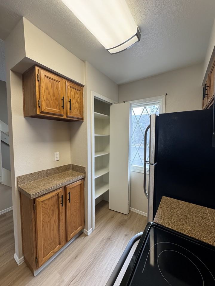 2603 E Nichols Cir #1 - Photo 5 of 32