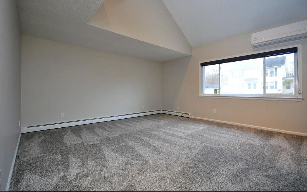 1700 Farmington Ave #B - Photo 7 of 23