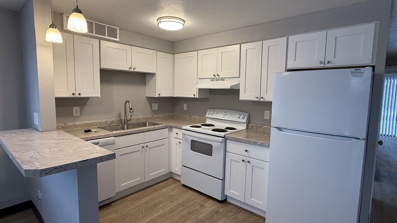 2760 Humboldt Road - Photo 2 of 24