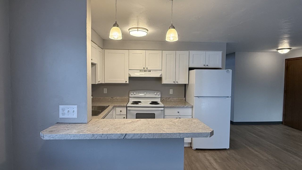 2760 Humboldt Road - Photo 3 of 24